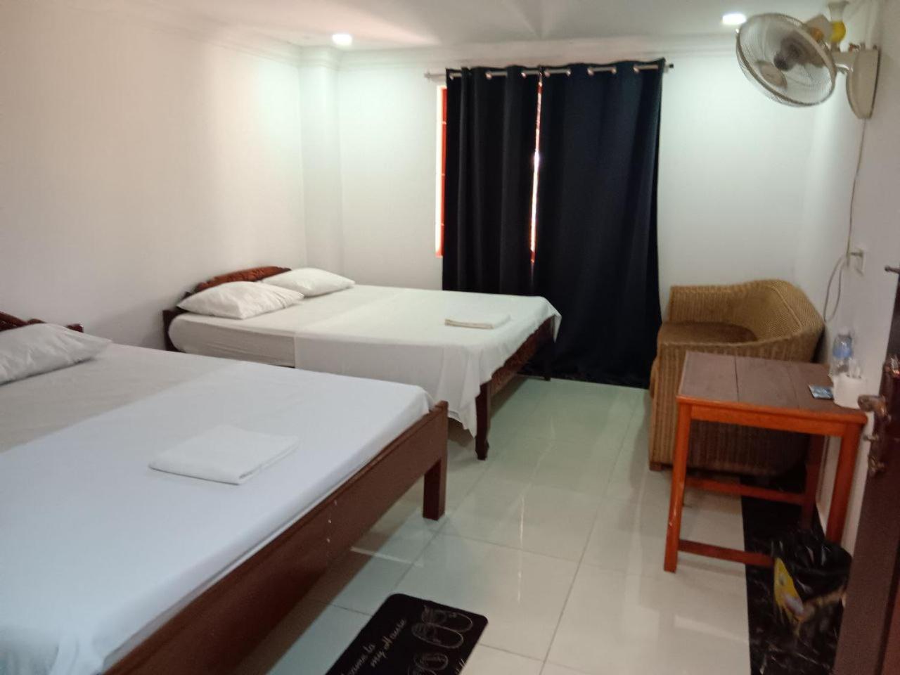 Hotel Good Morning Kampot Esterno foto