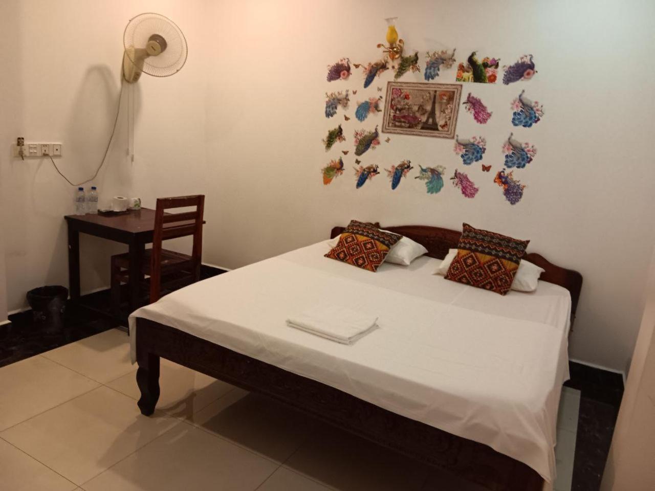 Hotel Good Morning Kampot Esterno foto