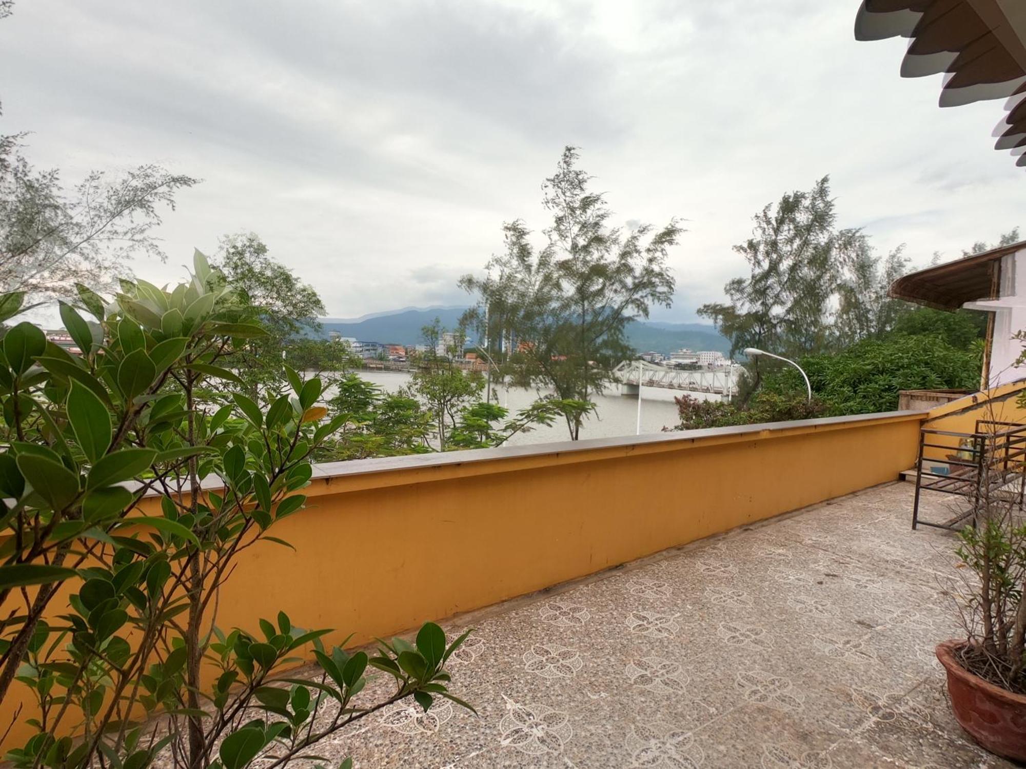 Hotel Good Morning Kampot Esterno foto
