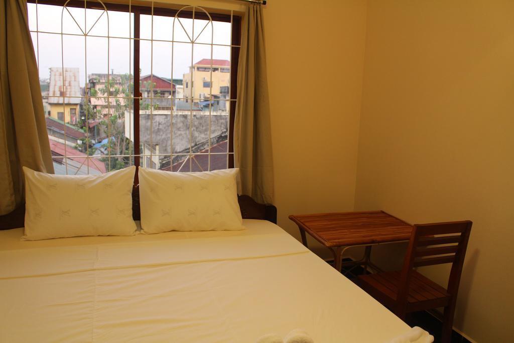Hotel Good Morning Kampot Esterno foto
