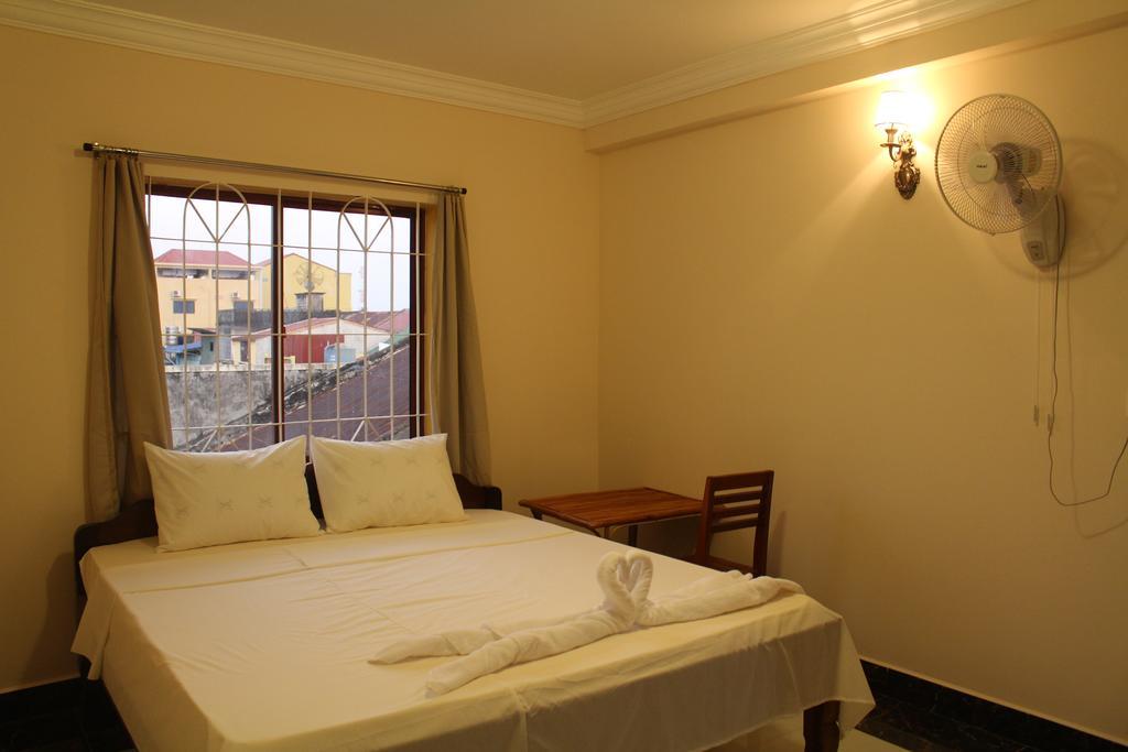Hotel Good Morning Kampot Esterno foto
