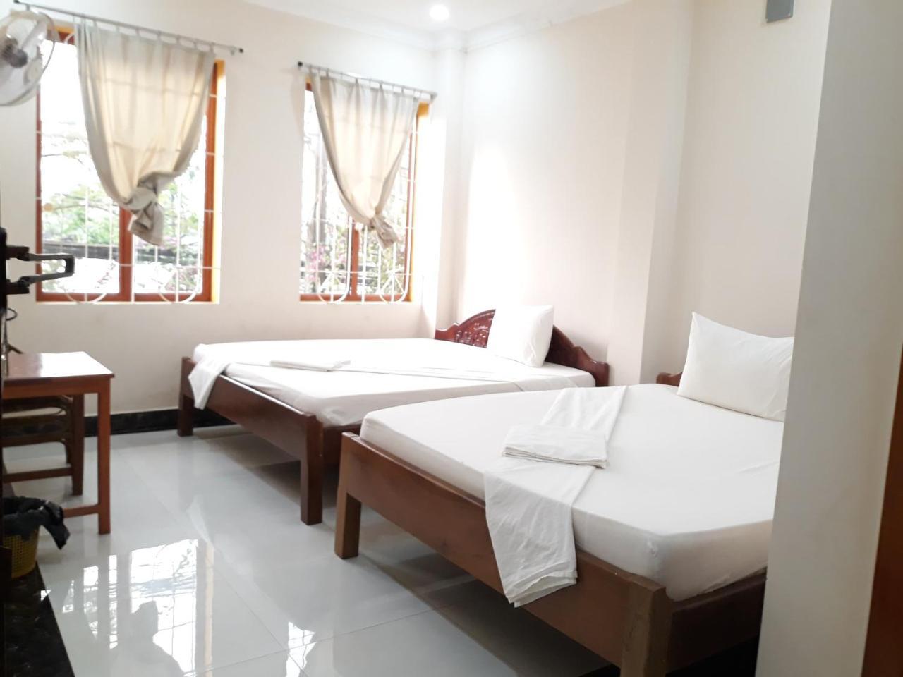 Hotel Good Morning Kampot Esterno foto