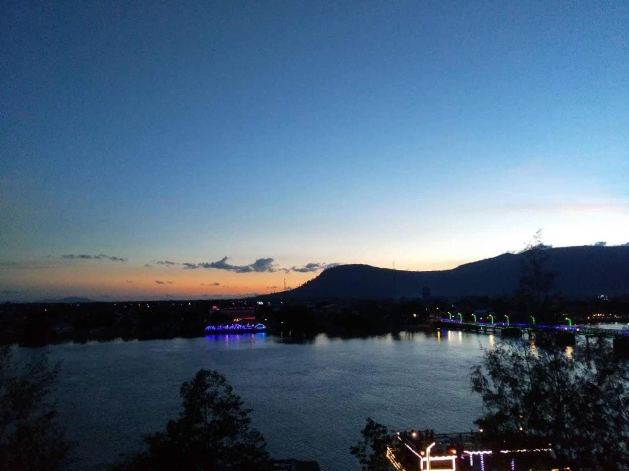 Hotel Good Morning Kampot Esterno foto